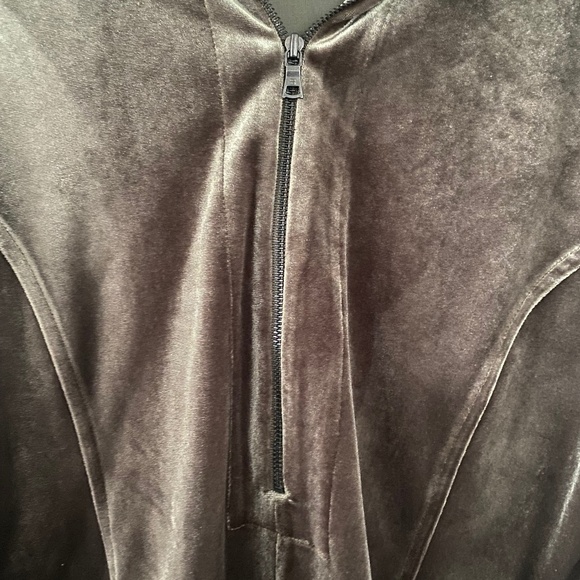 Bcbg top - Picture 3 of 4